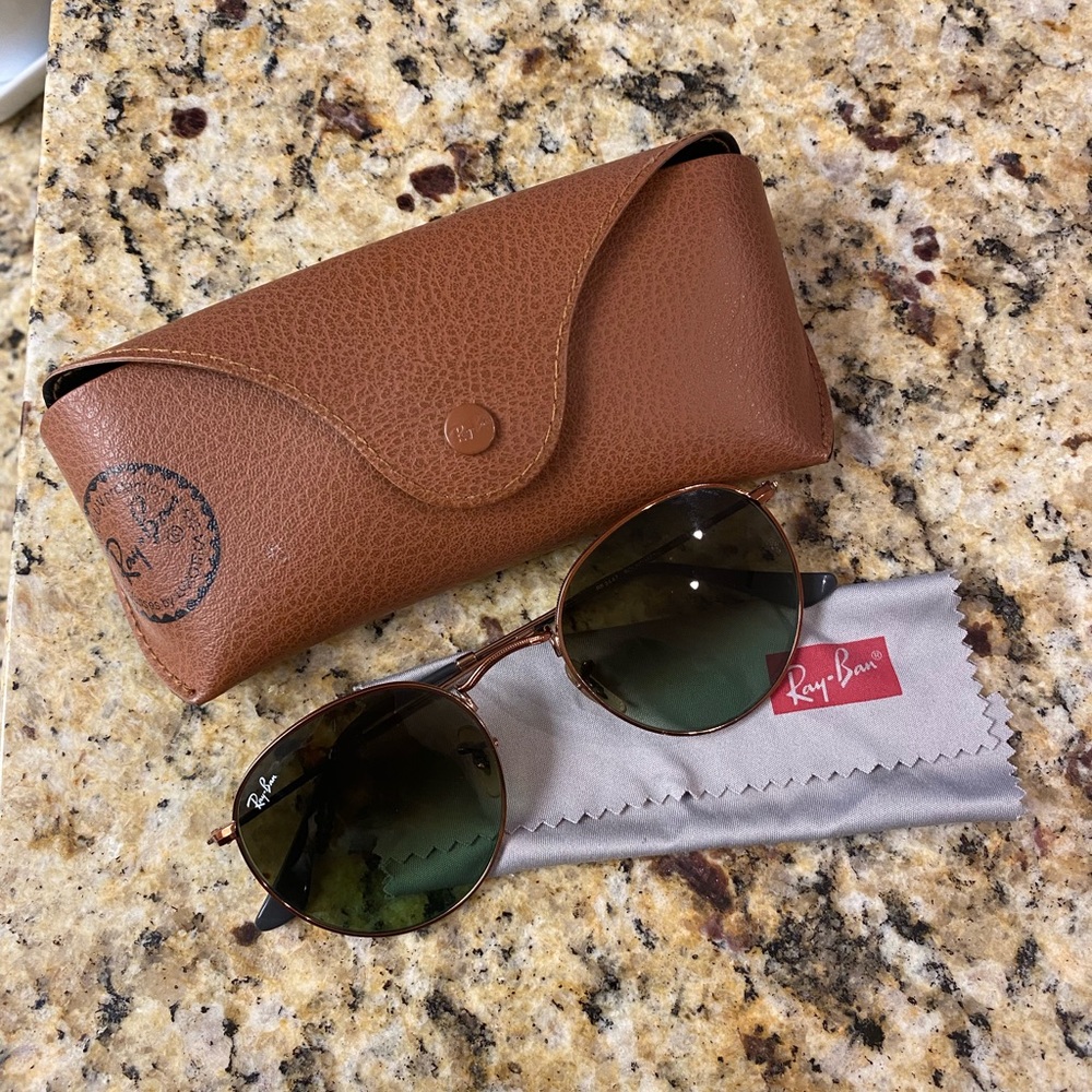 Ray-Ban Round Sunglasses